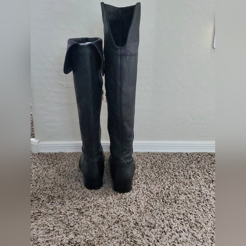 Black Leather Over-the-Knee  Boot - Picture 5 of 15